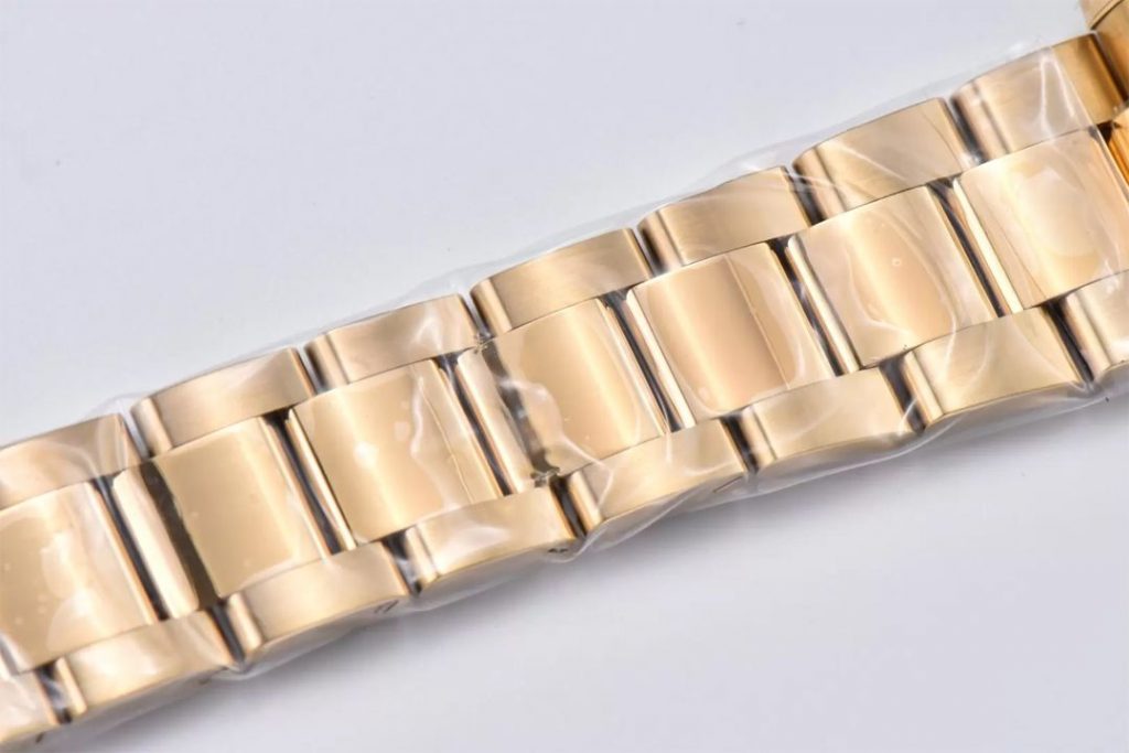 "Best fake Rolex watch strap close-up."