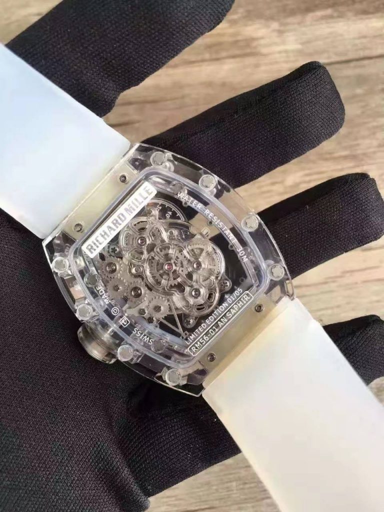 The transparent movement of the Richard Mille replica watch shows the internal structure