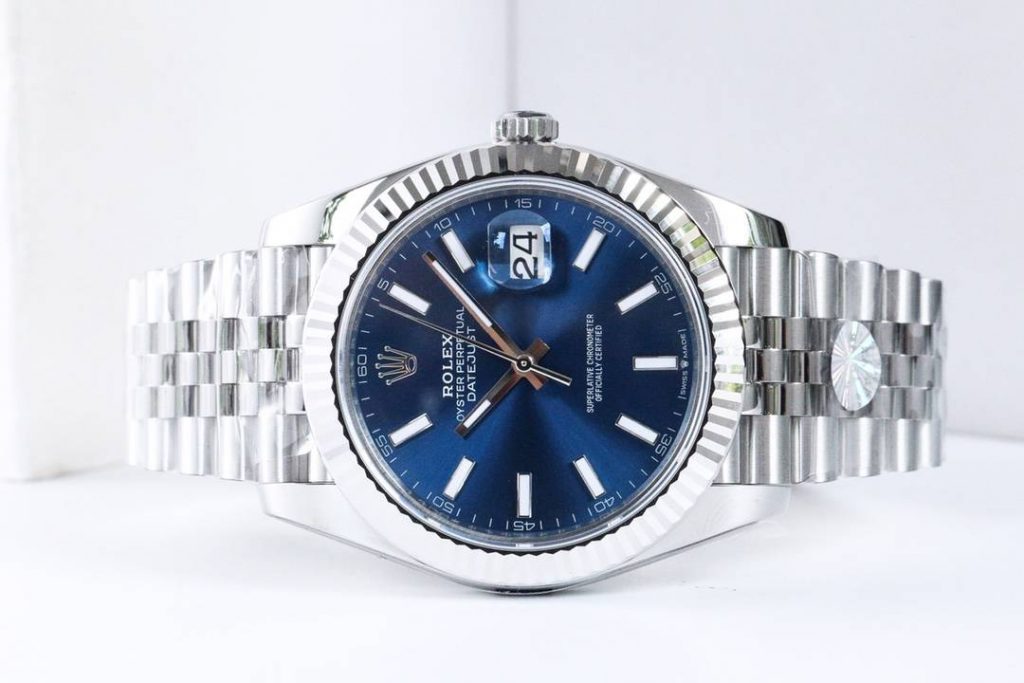 Side view of the Super Clone Rolex watch